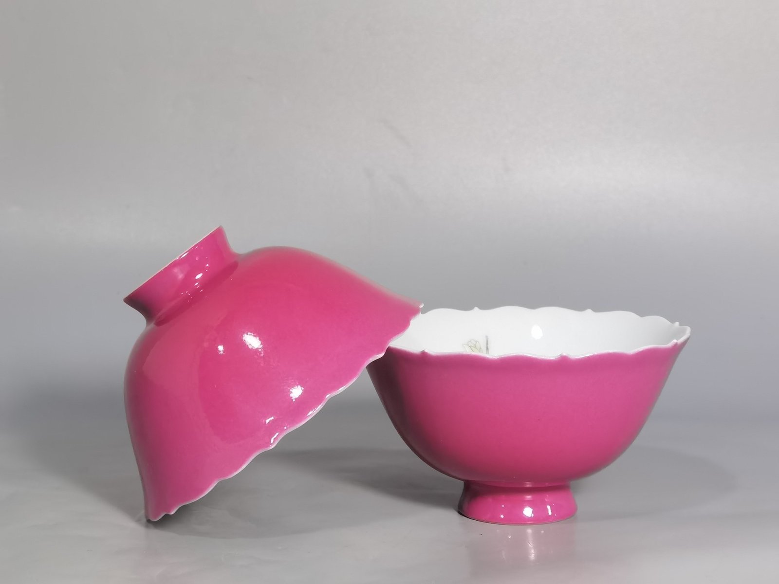 Qing Dynasty Yongzheng Pastel flowers and birds rouge red glaze Kuikou cup