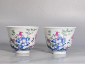 Qing Dynasty Yongzheng A pair of pastel flower and bird cups