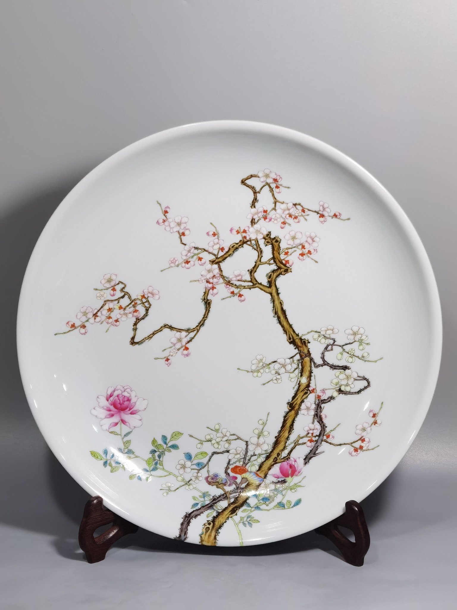 Qing Dynasty Yongzheng a large pastel painting with branches and wealth plate