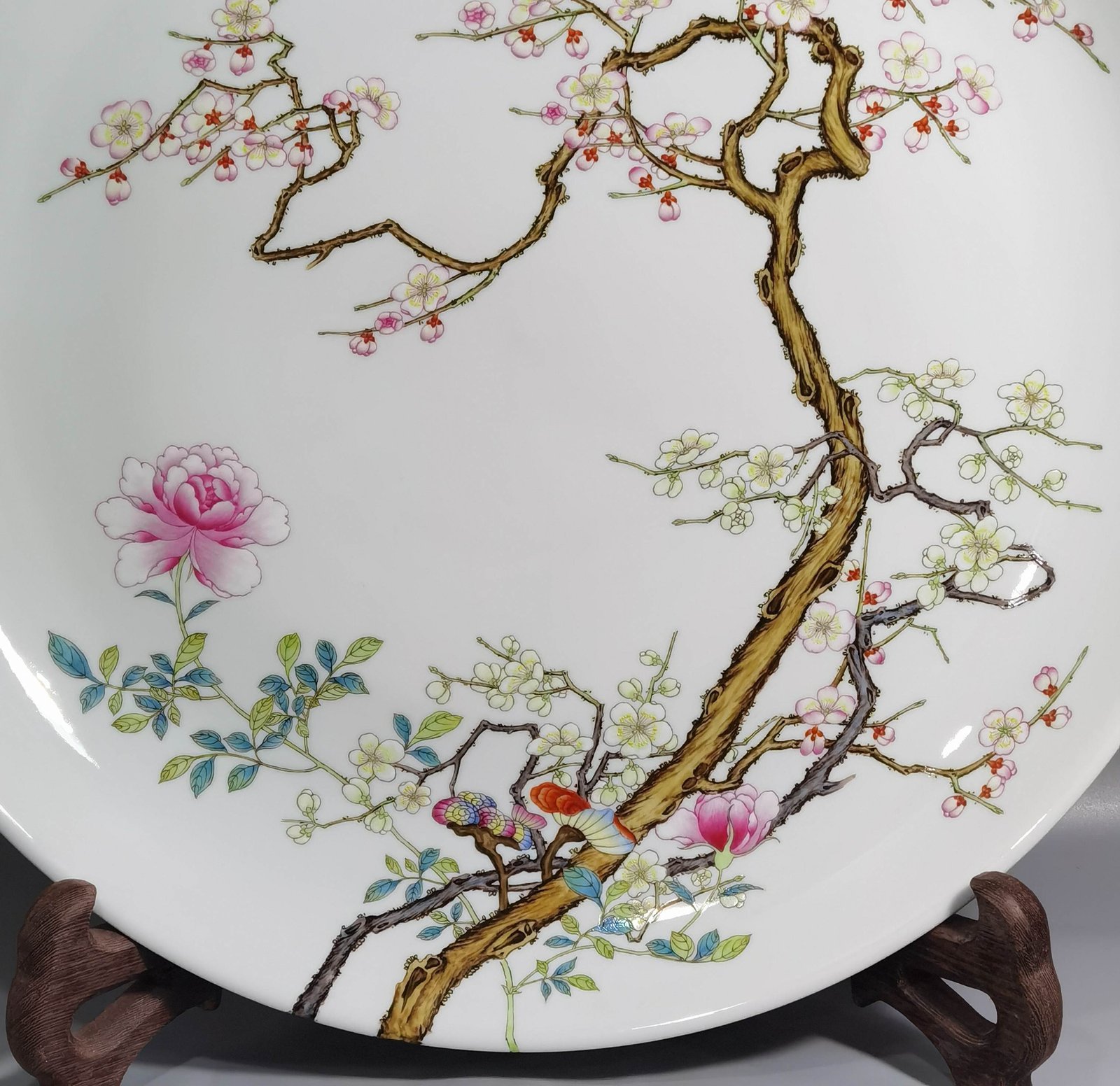 Qing Dynasty Yongzheng a large pastel painting with branches and wealth plate