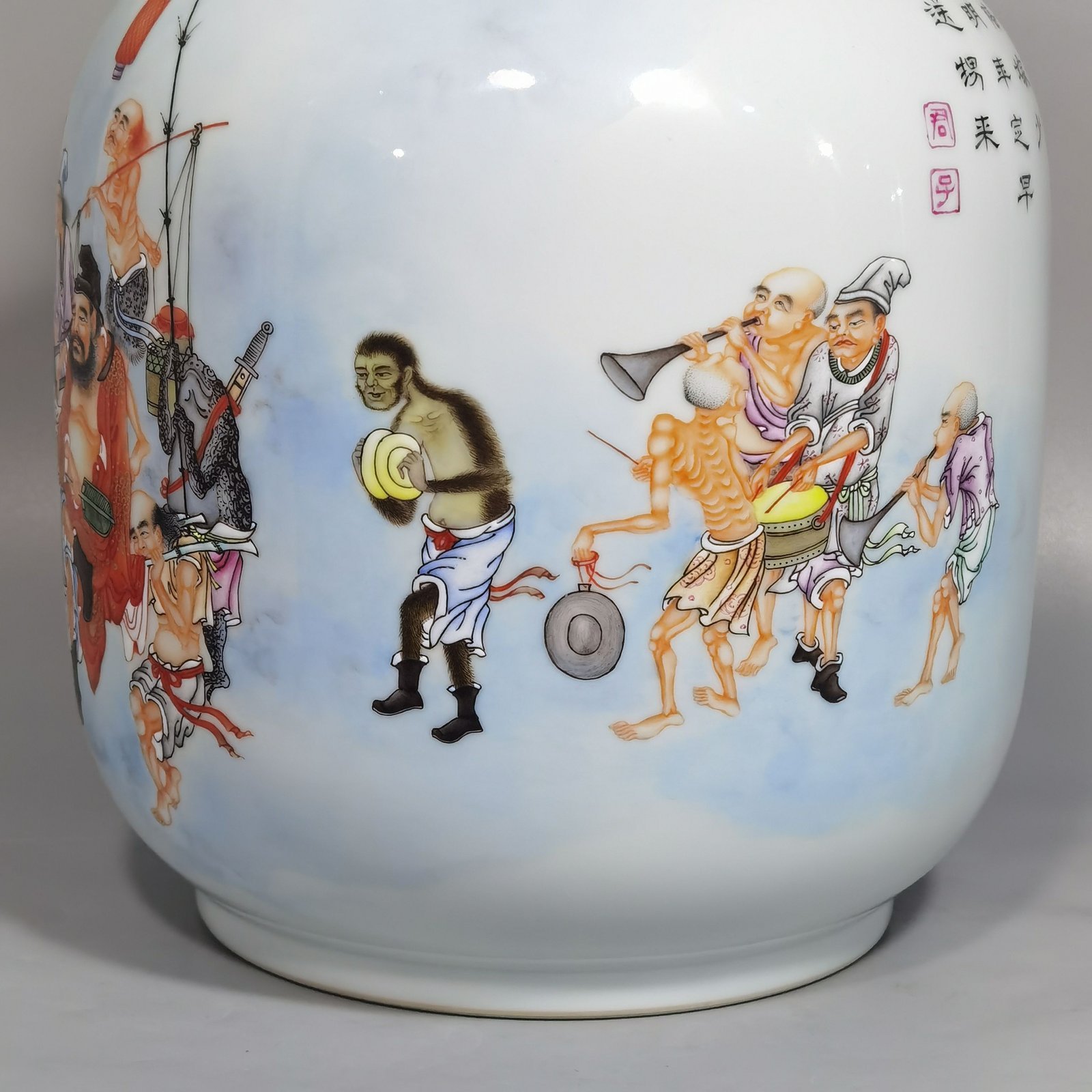 Qing Dynasty Yongzheng Pastel radish vase with poems