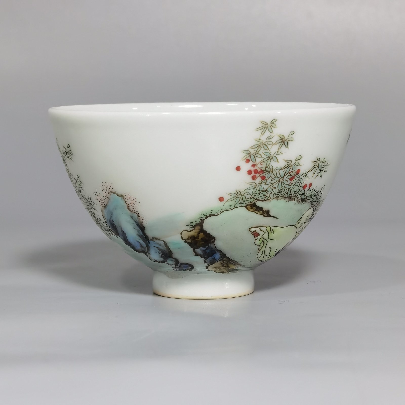 Qing Dynasty Yongzheng a pastel painting of Coats traveling around. Cup