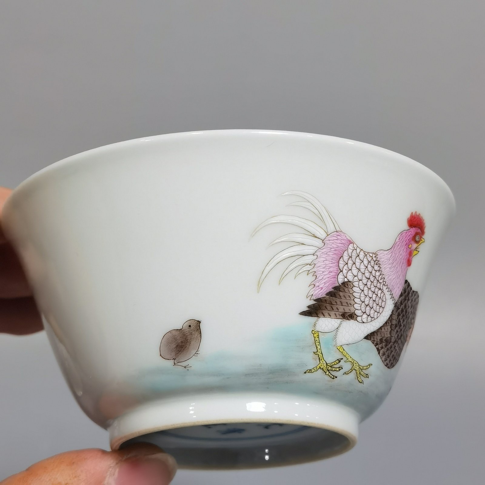 Qing Dynasty Yongzheng A pair of pastel chicken cups
