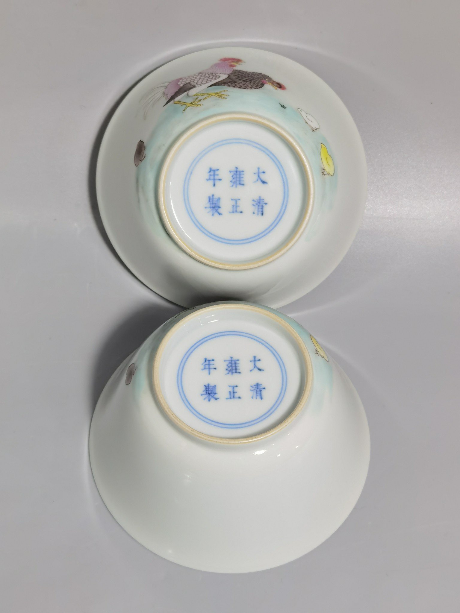 Qing Dynasty Yongzheng A pair of pastel chicken cups