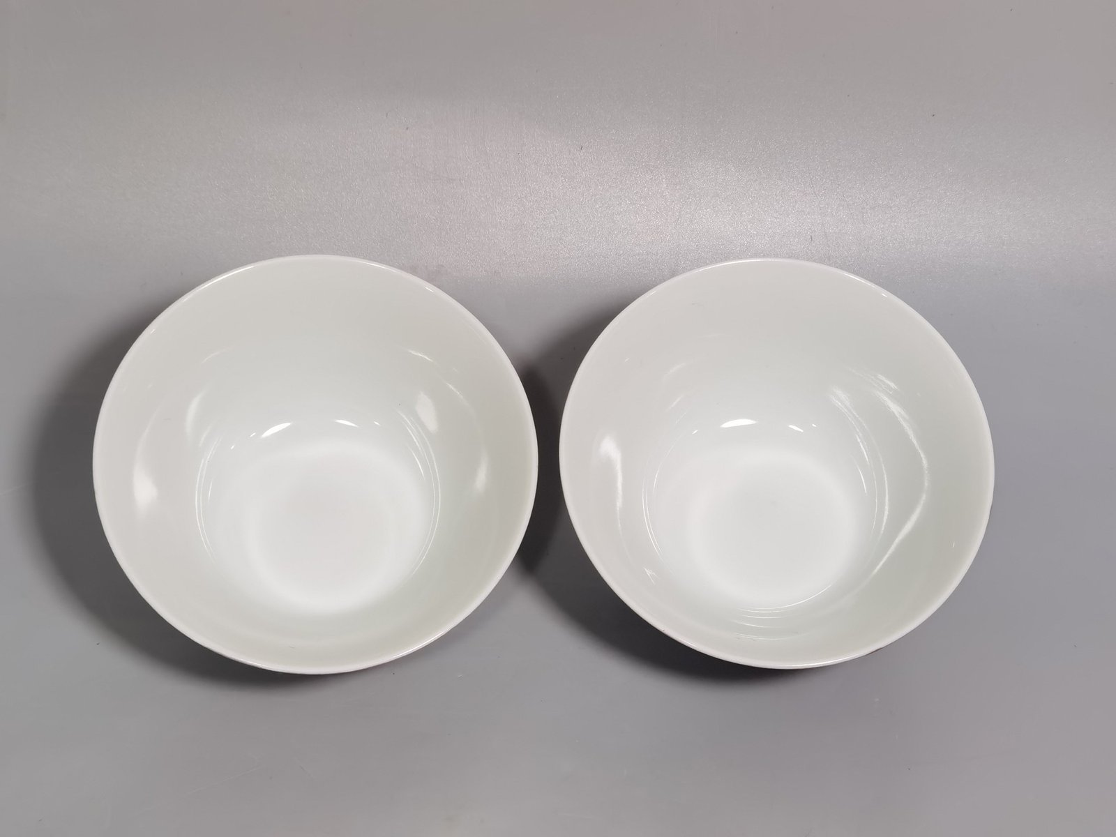 Qing Dynasty Yongzheng a pair of rouge-red nine-autumn celebration cups