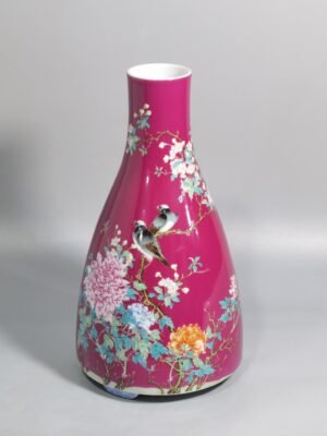 Qing Dynasty Yongzheng rouge ground pastel flowers birds peonies three-legged flower arrangement