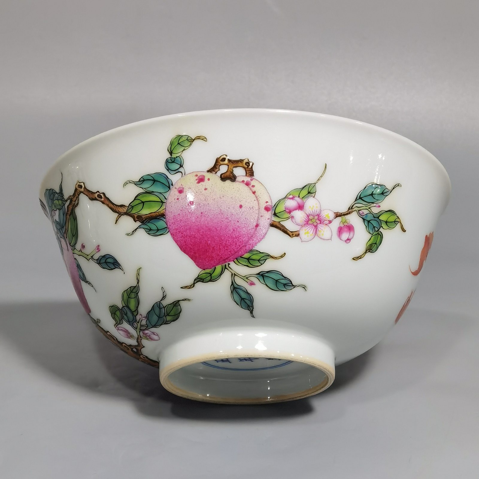 Qing Dynasty Yongzheng a pair of pastel famille rose bowls