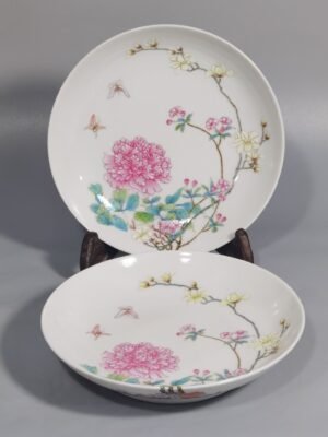 Qing Dynasty Yongzheng pastel peony flower plate