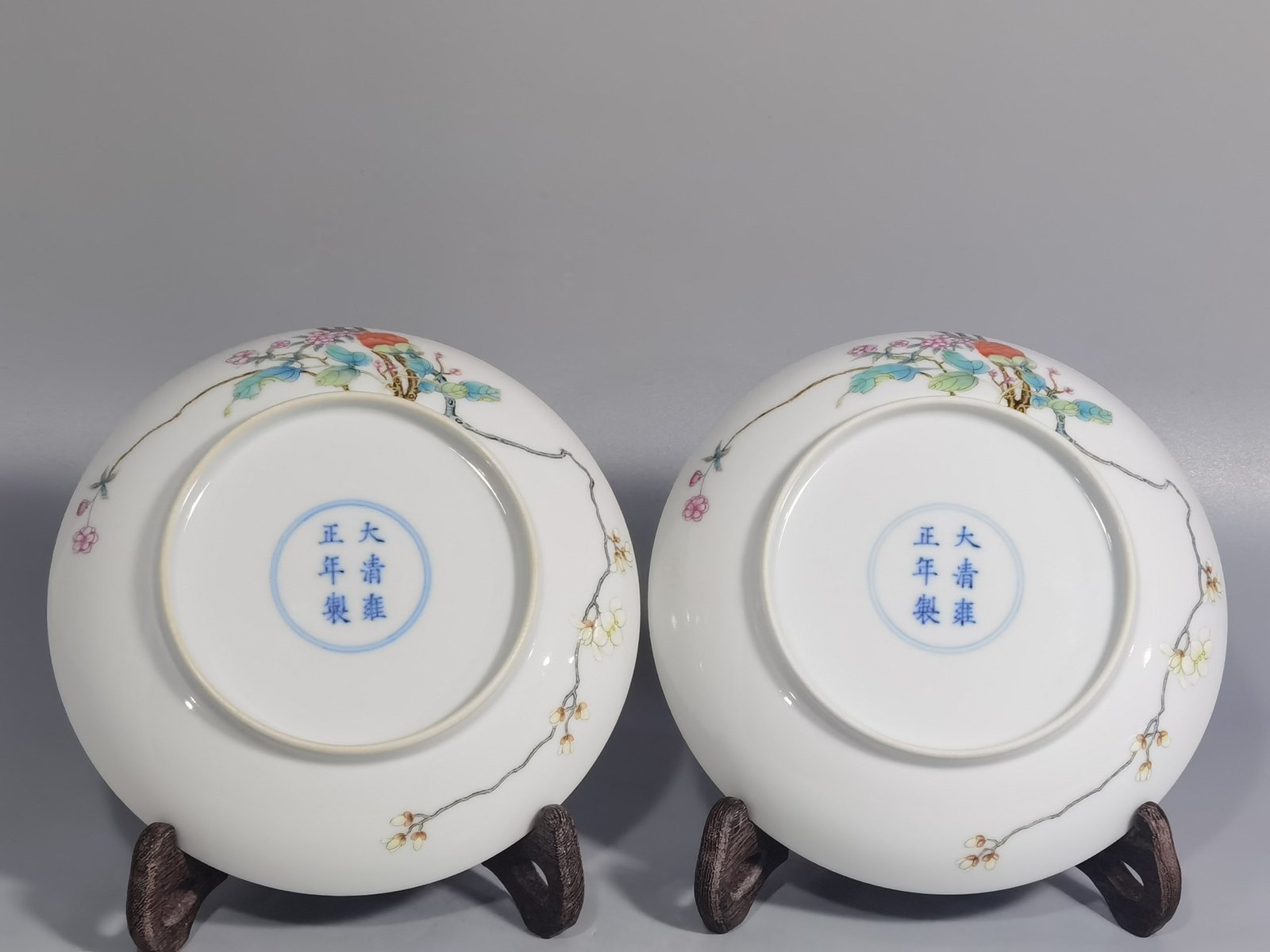 Qing Dynasty Yongzheng pastel peony flower plate
