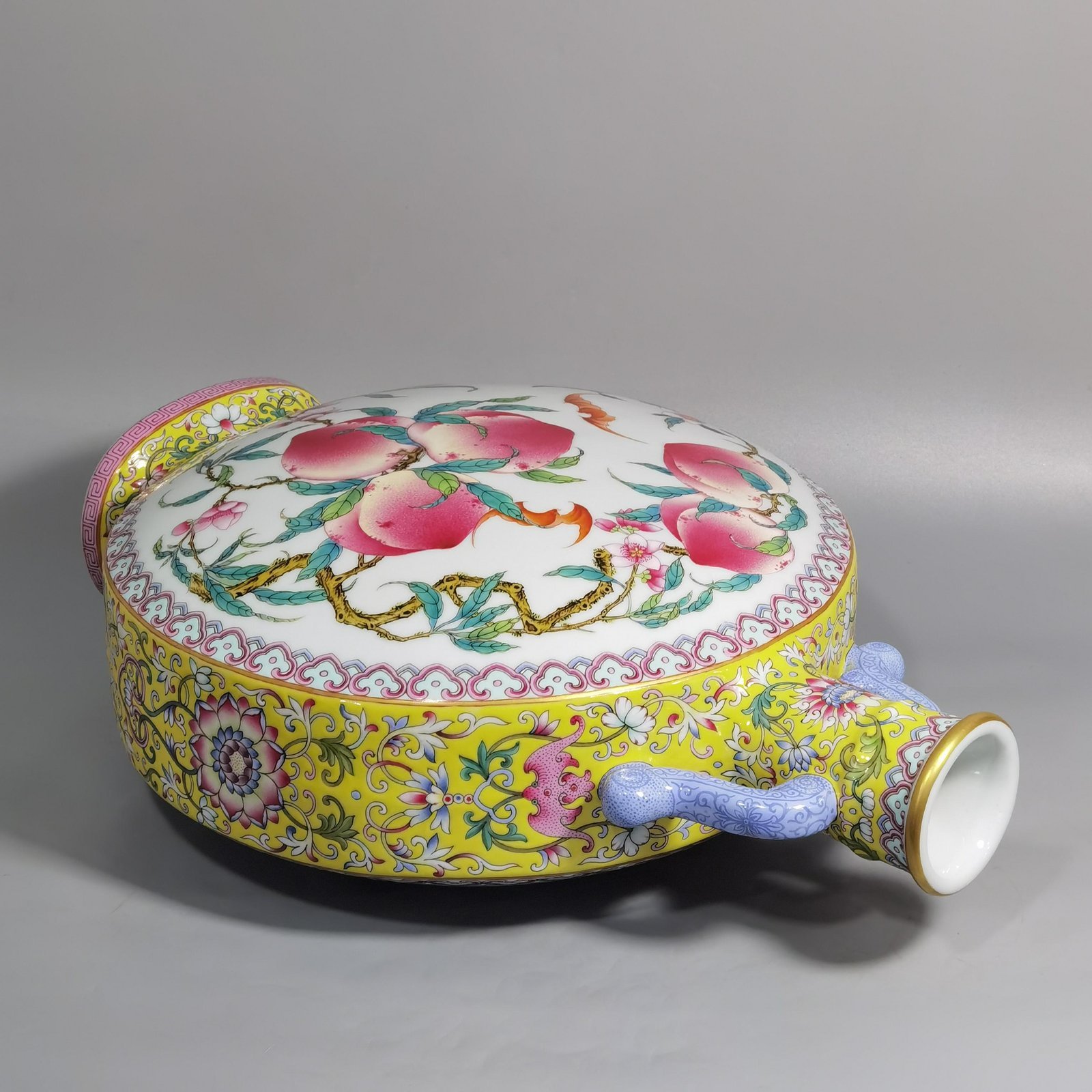 Qing Dynasty Yongzheng a yellow ground pastel color with blessings and longevity wrapped