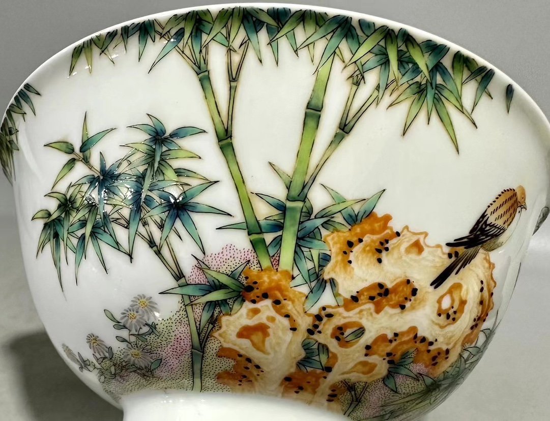 Qing Dynasty Yongzheng enamel flower and bird poetry bowl