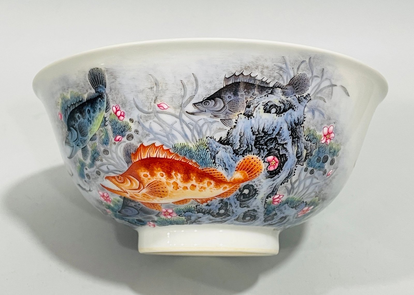 Qing Dynasty Yongzheng enamel fish bowl