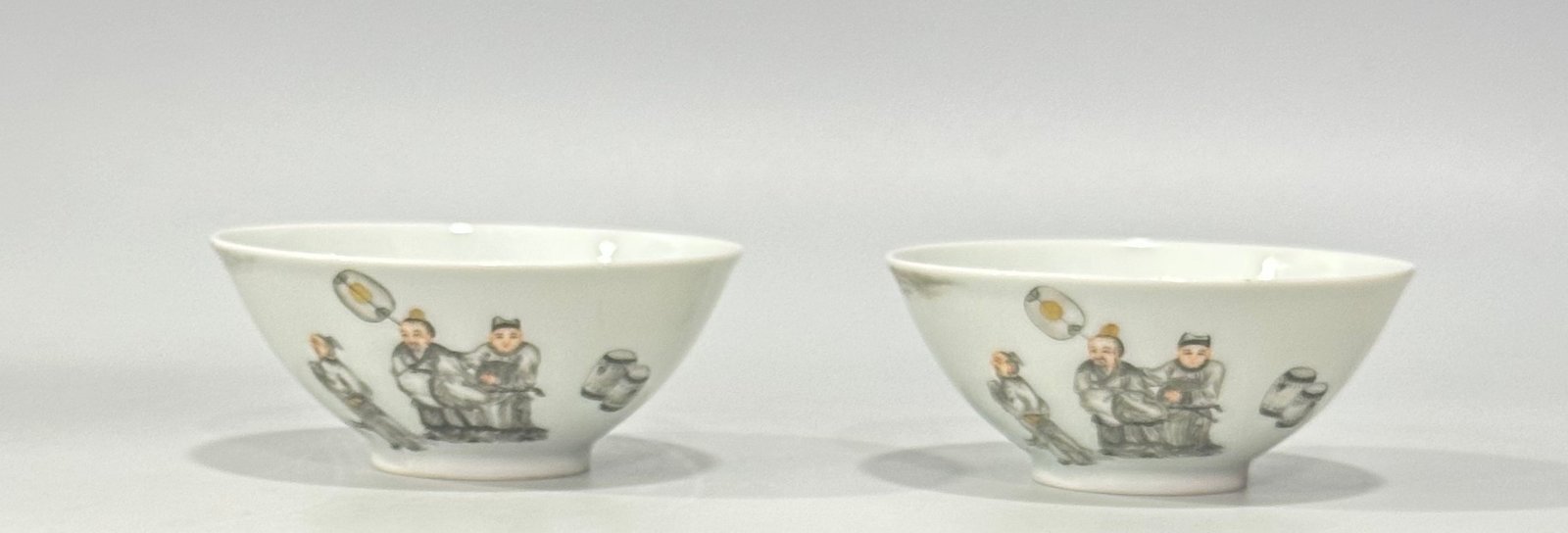 Qing Dynasty Yongzheng Ink and gold figure Mi Fu worshiping stone cup
