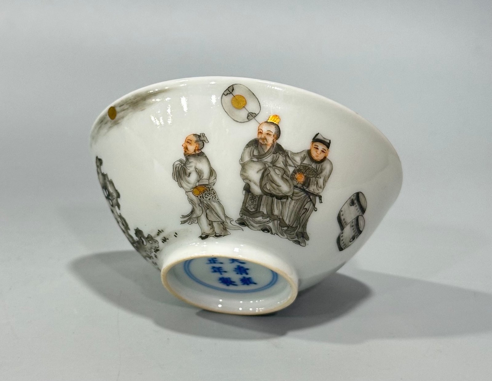 Qing Dynasty Yongzheng Ink and gold figure Mi Fu worshiping stone cup