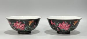 Qing Dynasty Yongzheng Enamel black gold glaze flower poetry bowl