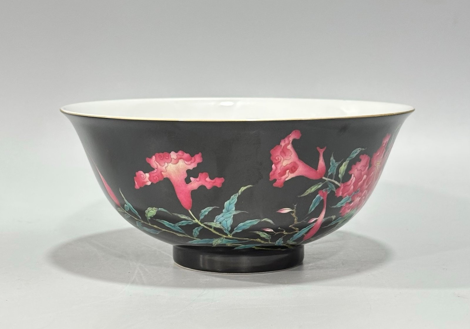 Qing Dynasty Yongzheng Enamel black gold glaze flower poetry bowl