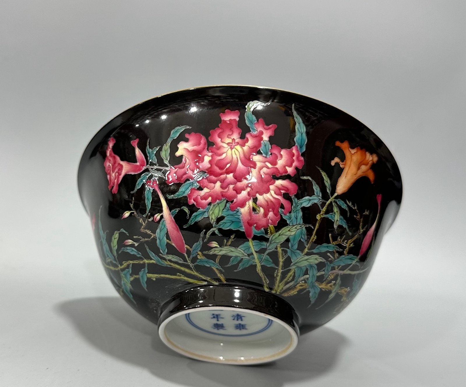 Qing Dynasty Yongzheng Enamel black gold glaze flower poetry bowl