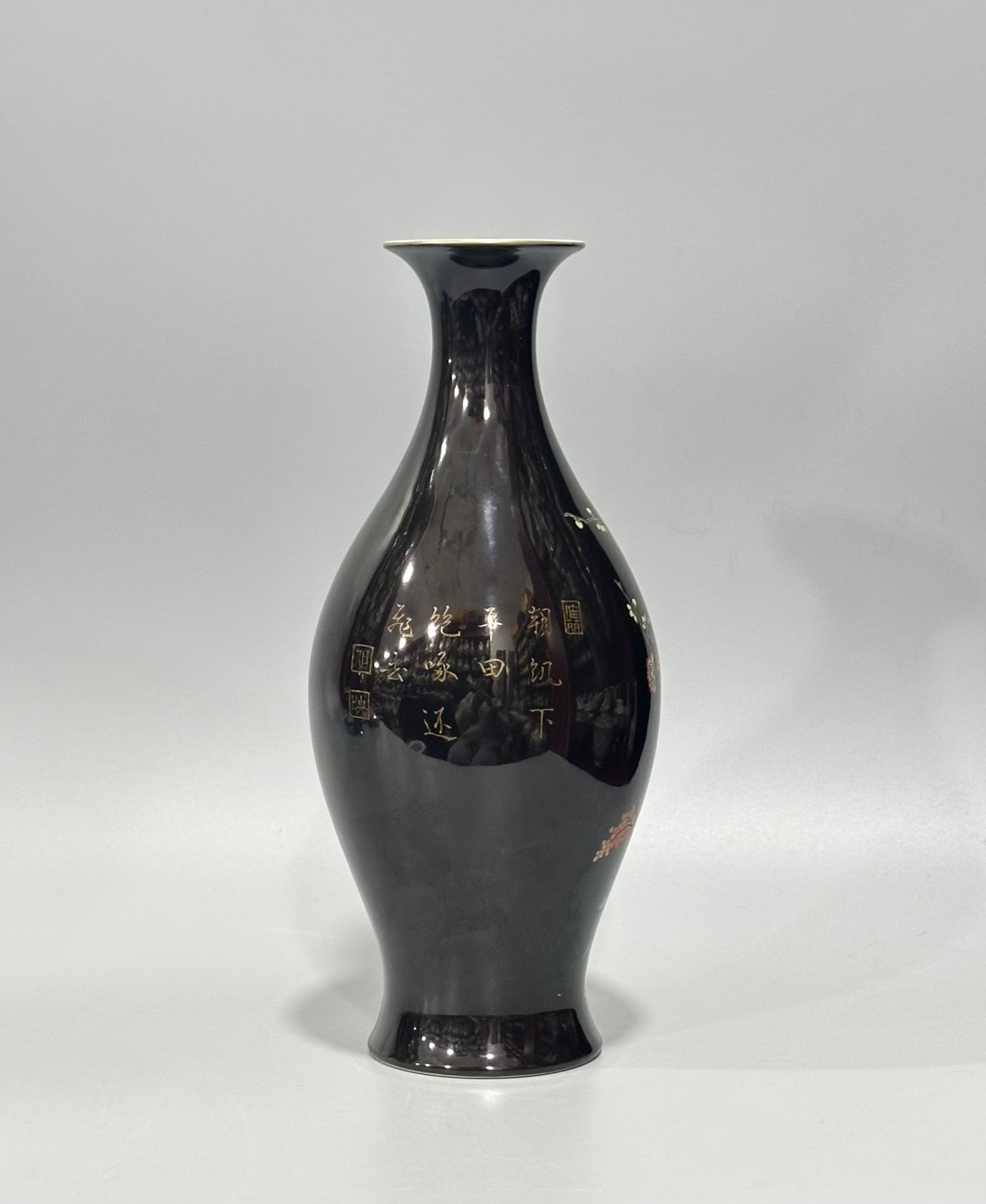 Qing Dynasty Yongzheng Enamel black gold glaze olive vase with flower and bird poetry