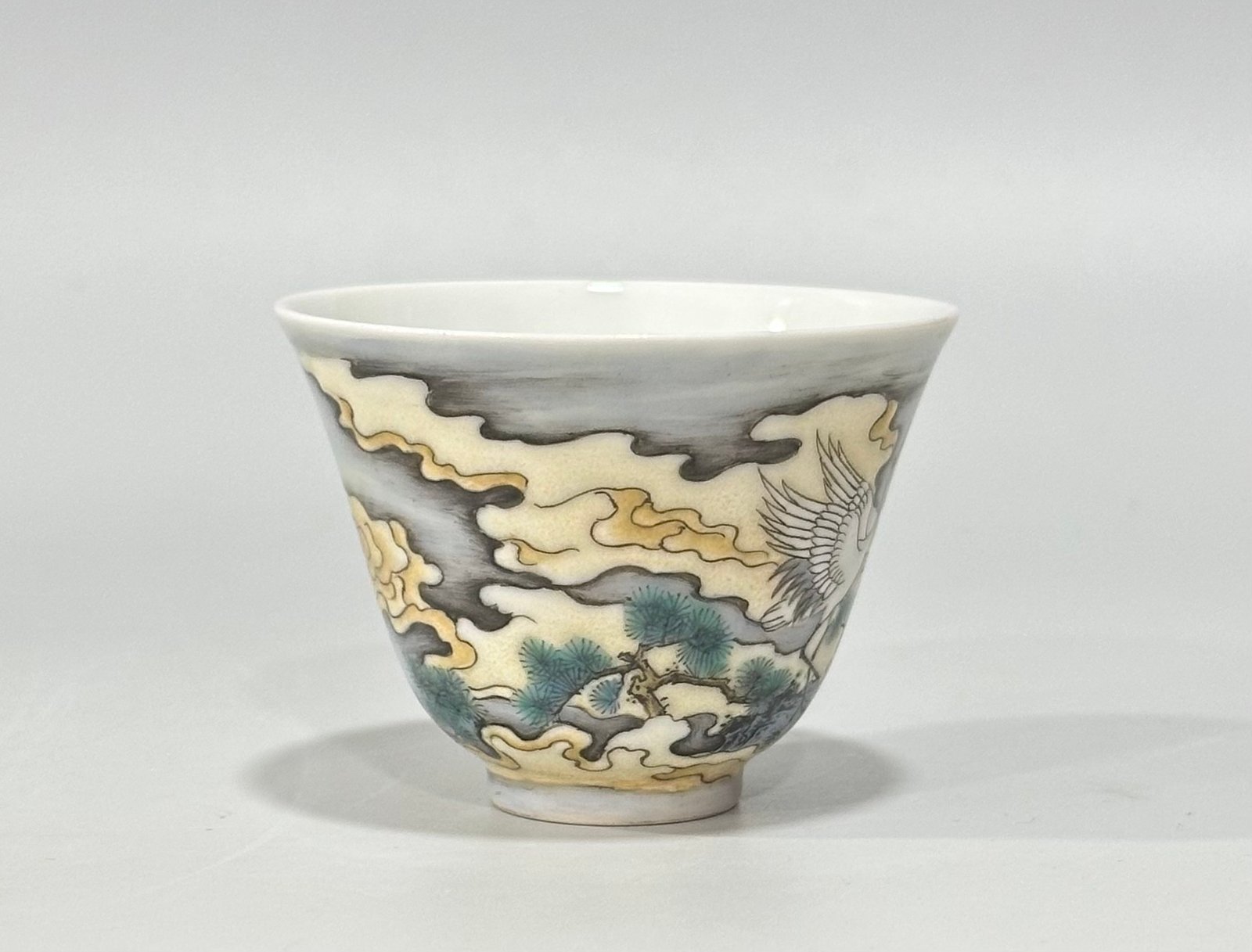 Qing Dynasty Yongzheng Enamel cup with colorful clouds bats pine and crane patterns