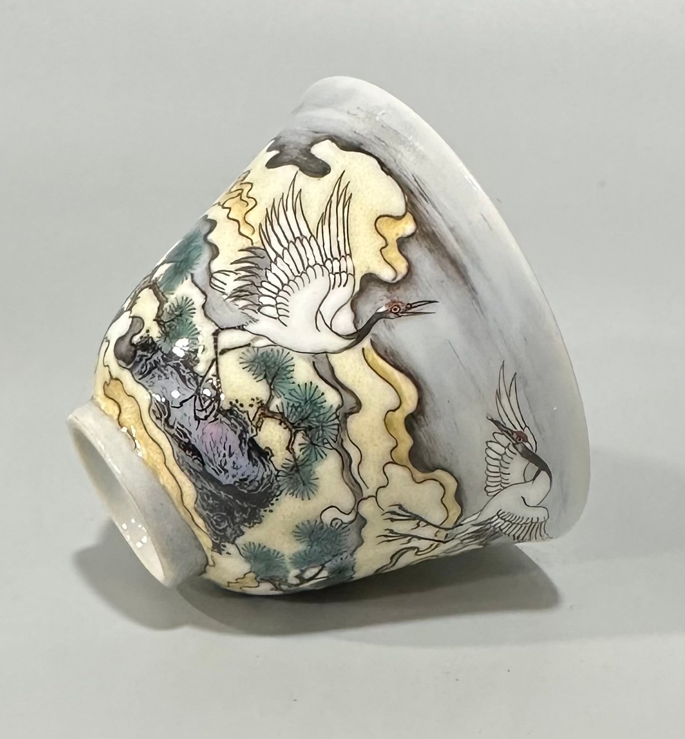 Qing Dynasty Yongzheng Enamel cup with colorful clouds bats pine and crane patterns