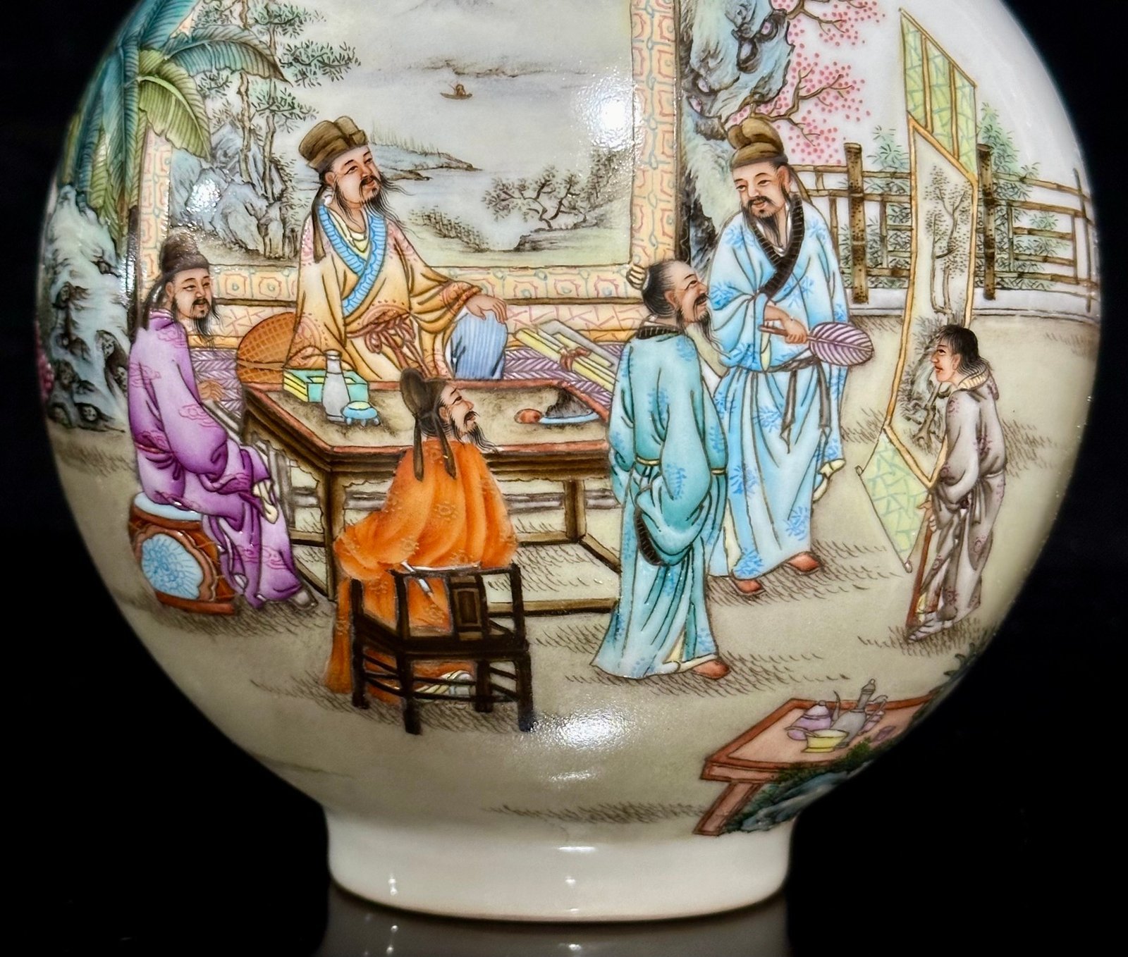 Qing Dynasty Yongzheng Enamel figure with figures and figures of literati small moon vase with two ears
