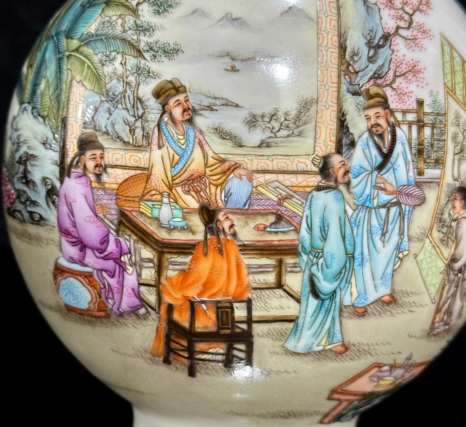 Qing Dynasty Yongzheng Enamel figure with figures and figures of literati small moon vase with two ears
