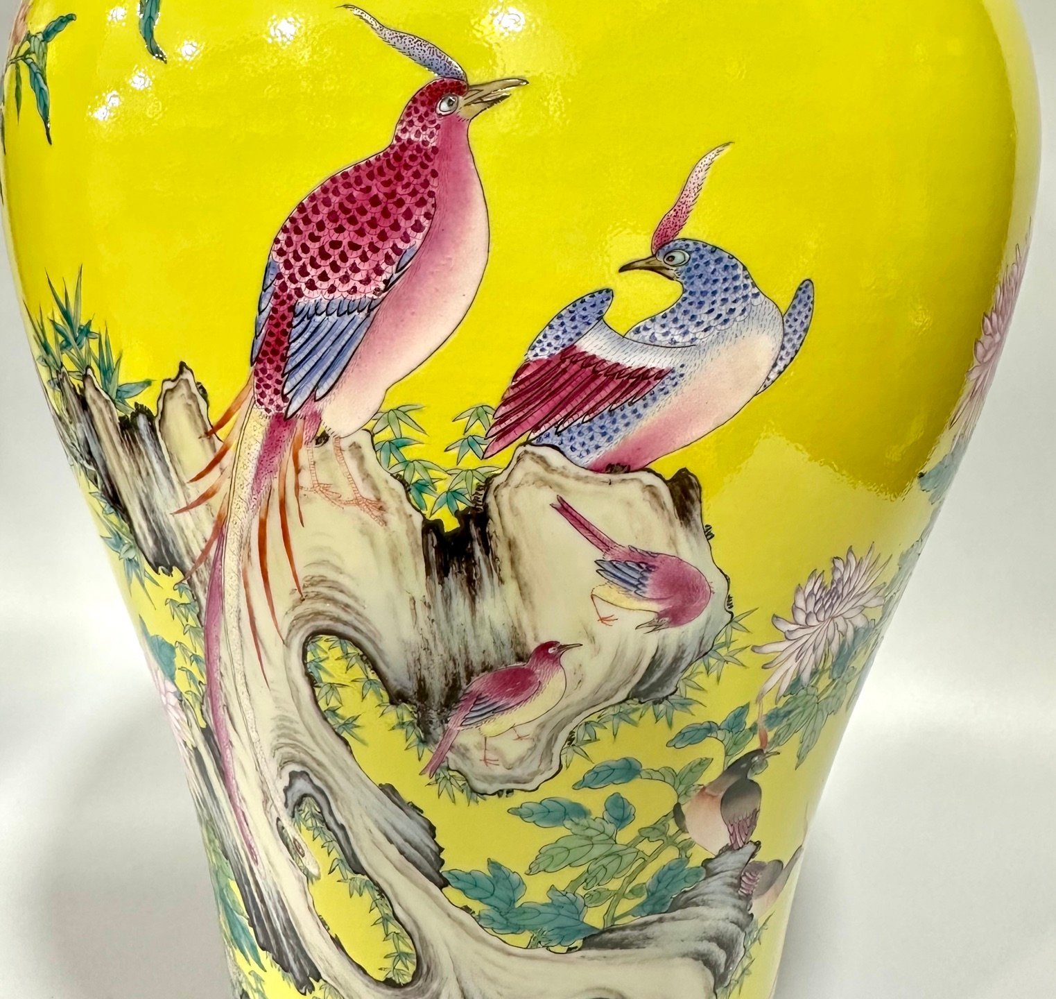 Qing Dynasty Yongzheng Enamel lemon yellow glaze plum vase with flower and bird patterns