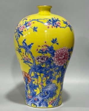 Qing Dynasty Yongzheng Enamel lemon yellow glaze plum vase with flowers and birds