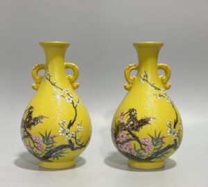 Qing Dynasty Yongzheng Enamel lemon yellow glaze orbital plum and bamboo pattern amphora