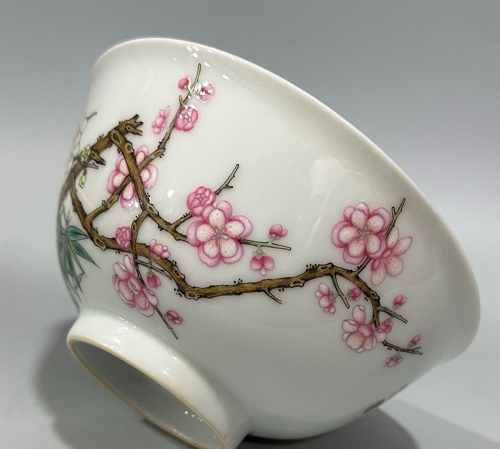 Qing Dynasty Yongzheng Enamel plum and bamboo poetry bowl