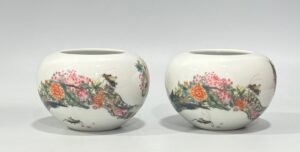 Qing Dynasty Yongzheng Enamel ganoderma lucidum flower insect pattern apple statue