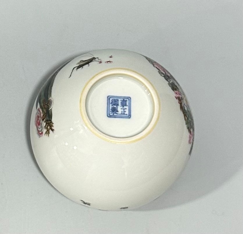 Qing Dynasty Yongzheng Enamel ganoderma lucidum flower insect pattern apple statue