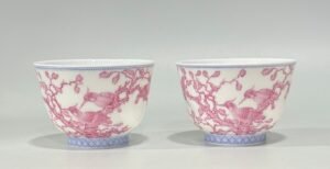 Qing Dynasty Yongzheng Enamel agate red flower and bird poetry thin cup