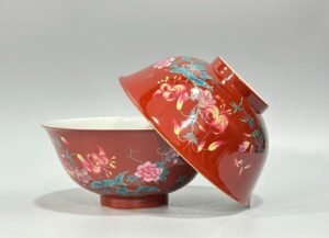 Qing Dynasty Yongzheng Enamel coral red bowl with split branches and floral patterns