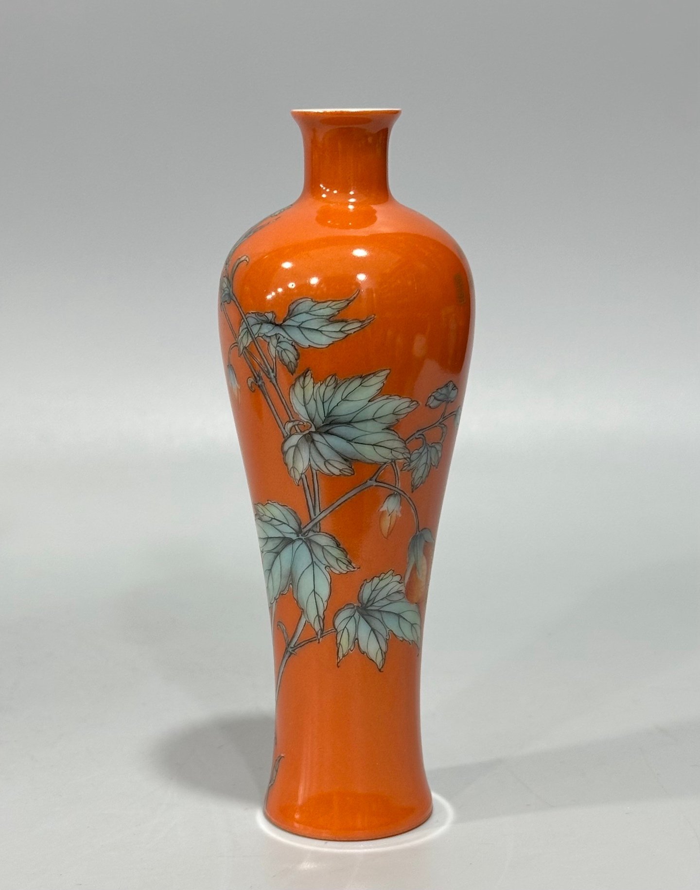 Qing Dynasty Yongzheng Small plum vase with enamel coral red flowers and birds gold-painted poems