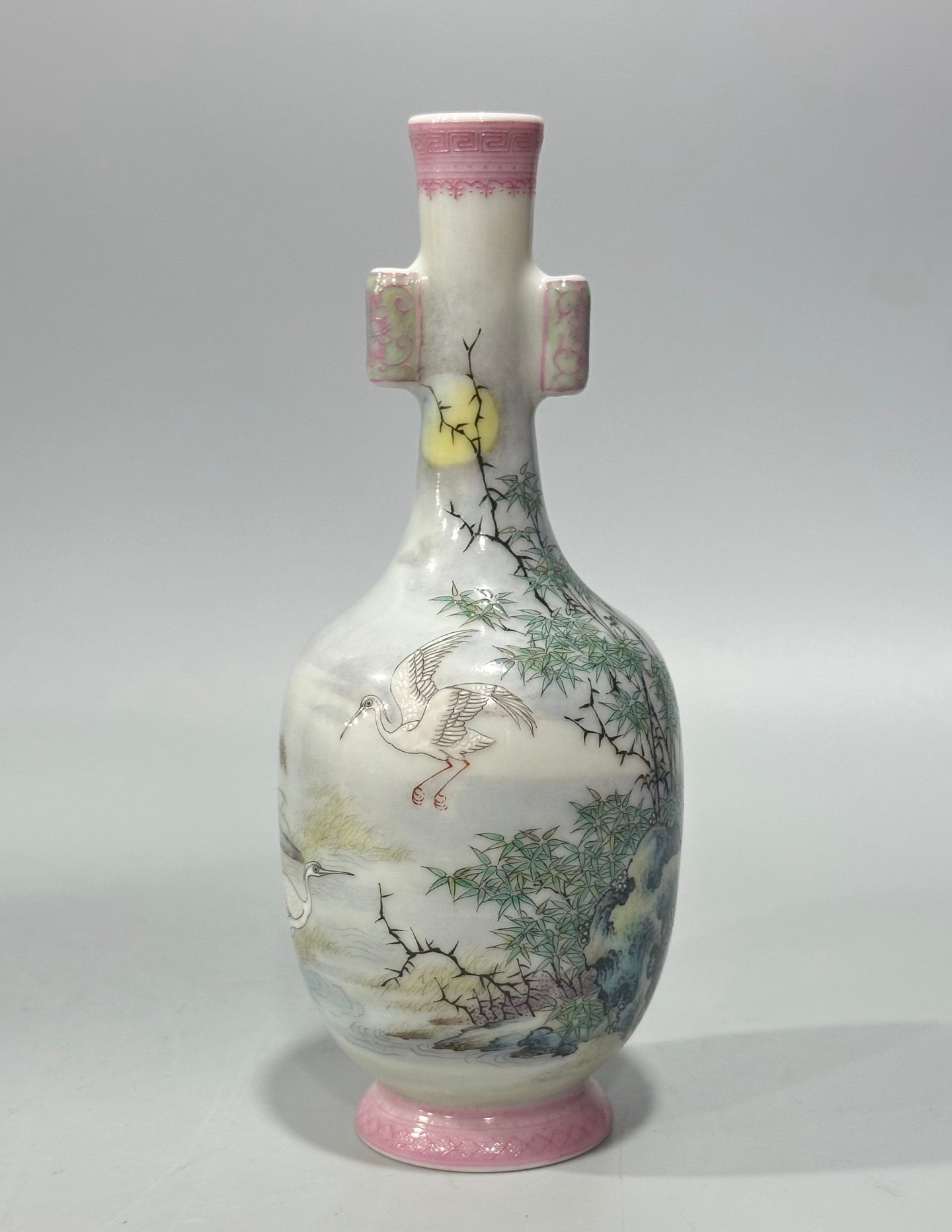 Qing Dynasty Yongzheng Enamel small vase with bamboo and crane pattern