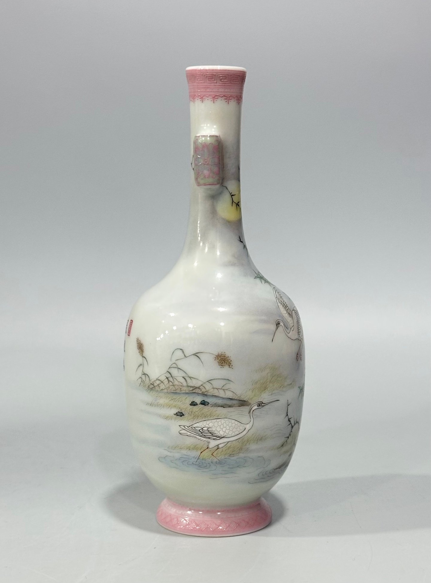 Qing Dynasty Yongzheng Enamel small vase with bamboo and crane pattern
