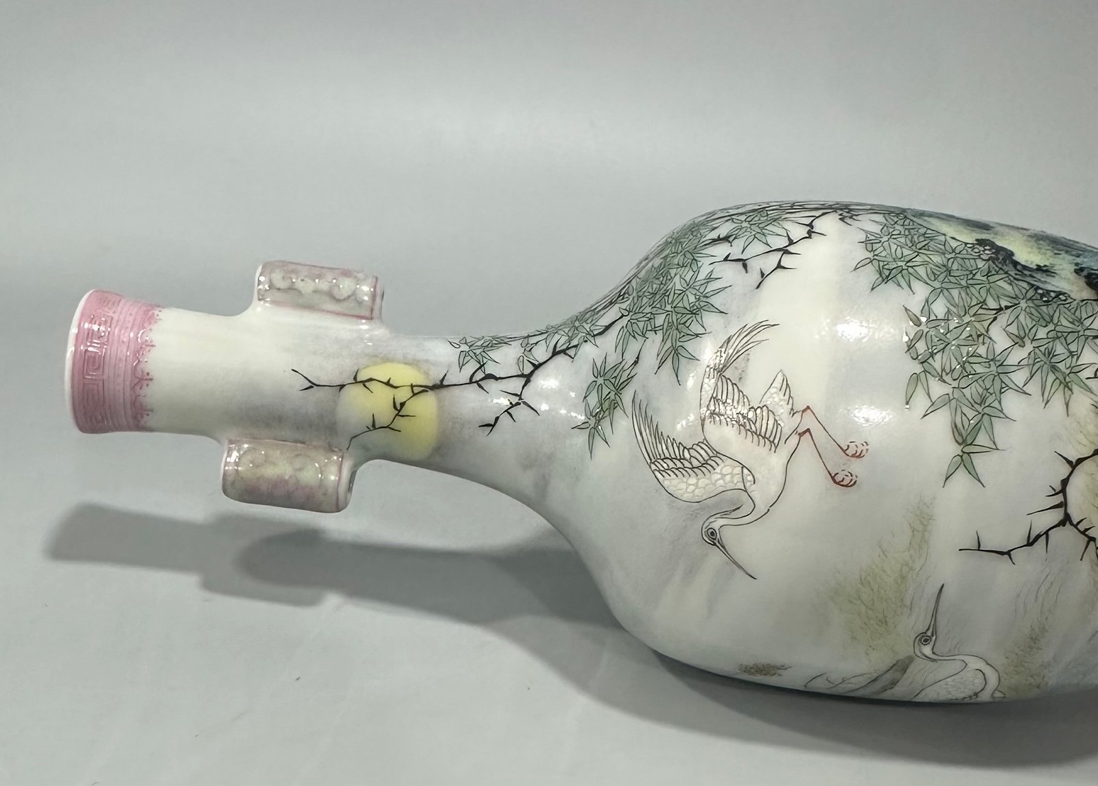 Qing Dynasty Yongzheng Enamel small vase with bamboo and crane pattern