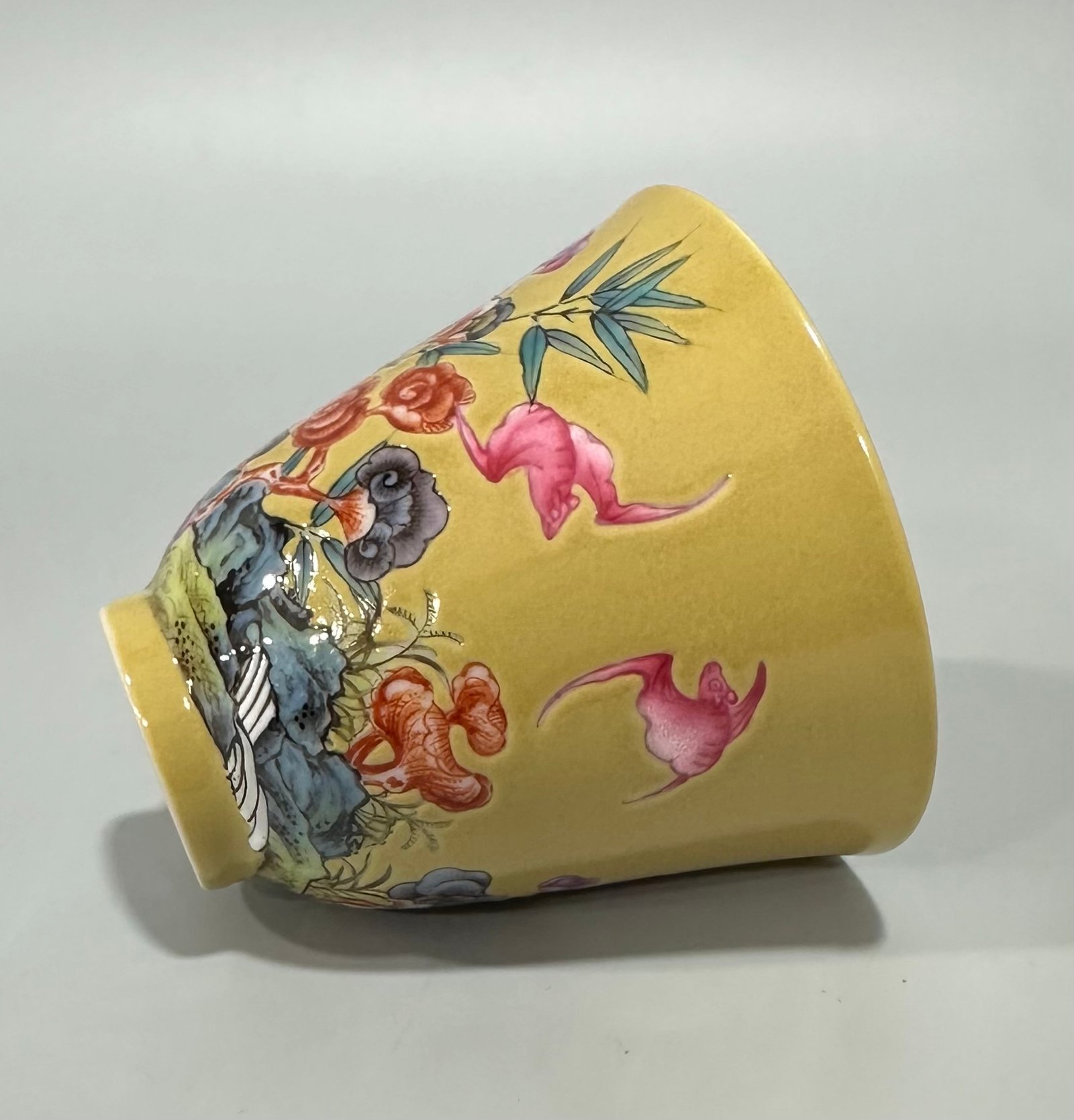 Qing Dynasty Yongzheng Enamel beige glaze cup with auspicious patterns