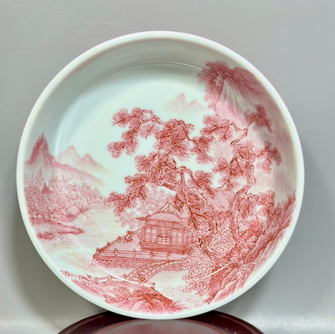 Qing Dynasty Yongzheng Straight-mouthed dish with enamel and rouge red interior