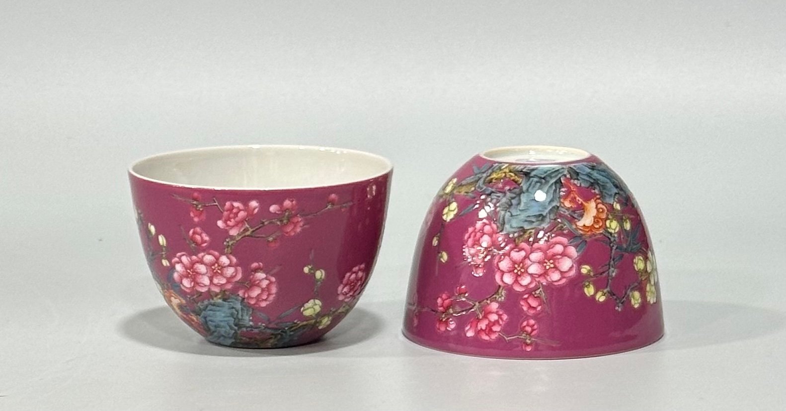 Qing Dynasty Yongzheng Enamel rouge red plum pattern cup