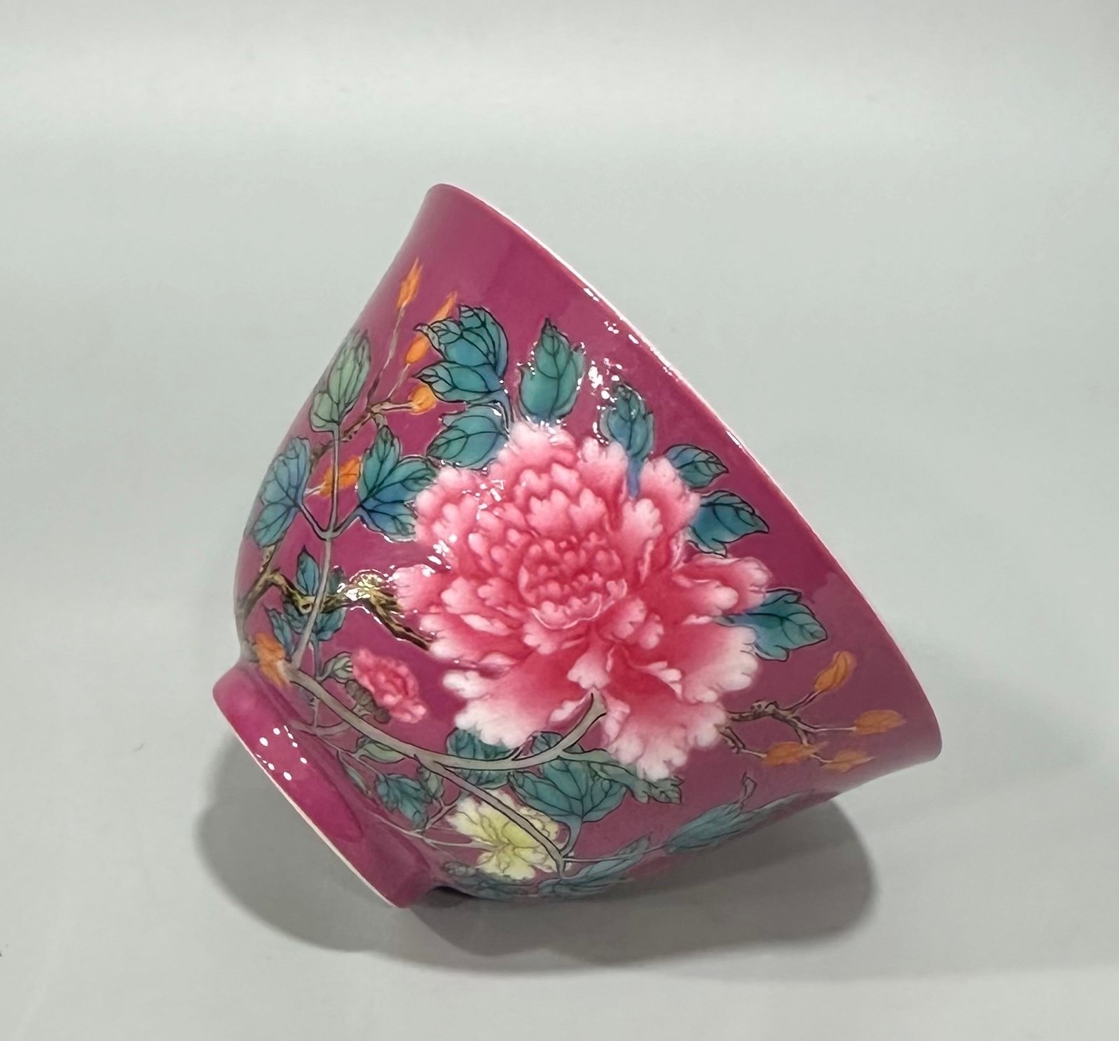 Qing Dynasty Yongzheng Enamel rouge red peony poetry cup