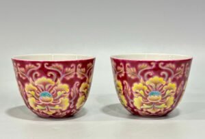 Qing Dynasty Yongzheng Enamel rouge red flower pattern chicken cup
