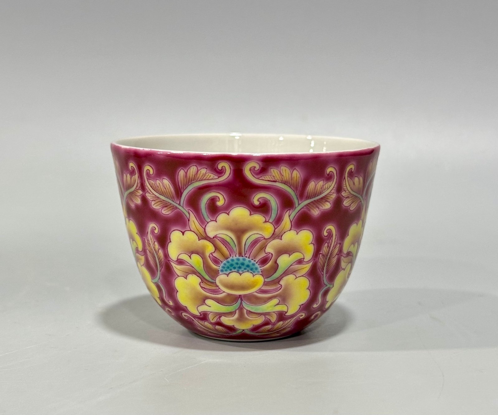 Qing Dynasty Yongzheng Enamel rouge red flower pattern chicken cup