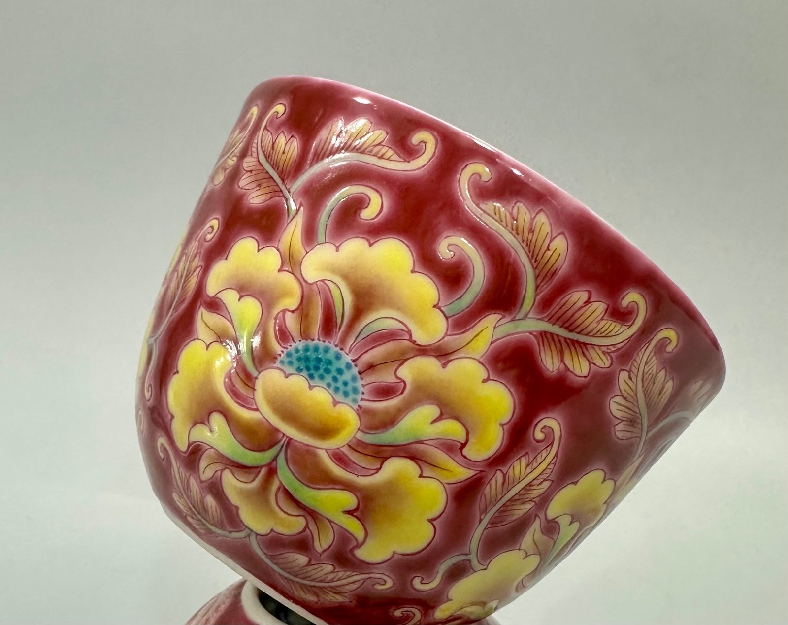 Qing Dynasty Yongzheng Enamel rouge red flower pattern chicken cup