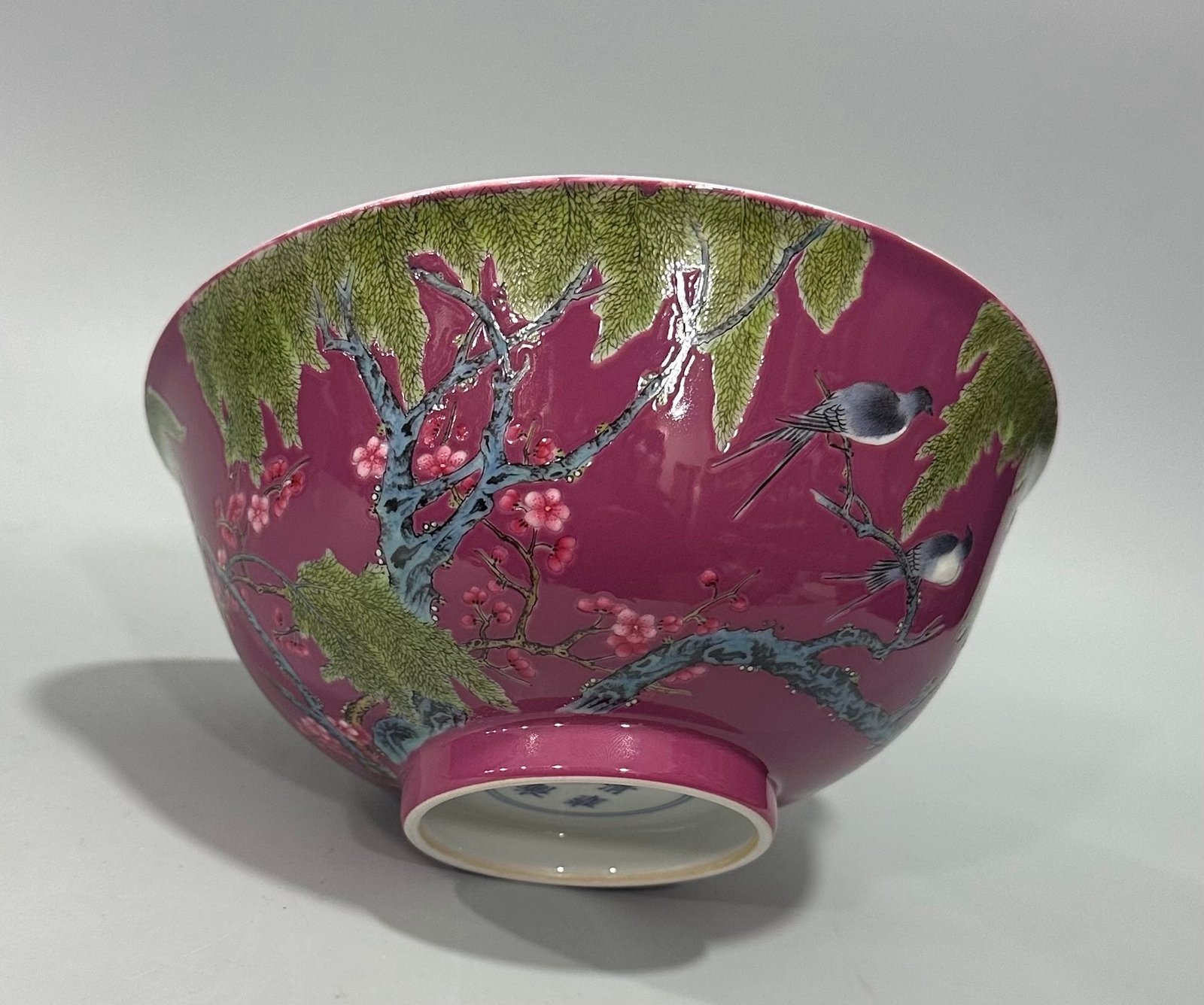 Qing Dynasty Yongzheng Enamel rouge red flower bird willow and swallow pattern bowl