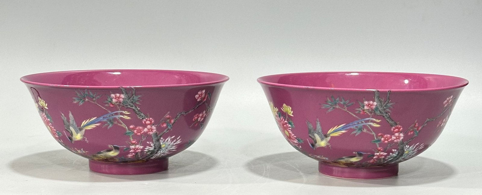 Qing Dynasty Yongzheng Enamel rouge red flower and bird poetry bowl