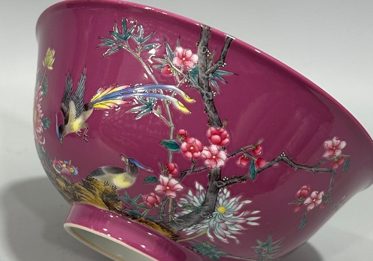 Qing Dynasty Yongzheng Enamel rouge red flower and bird poetry bowl
