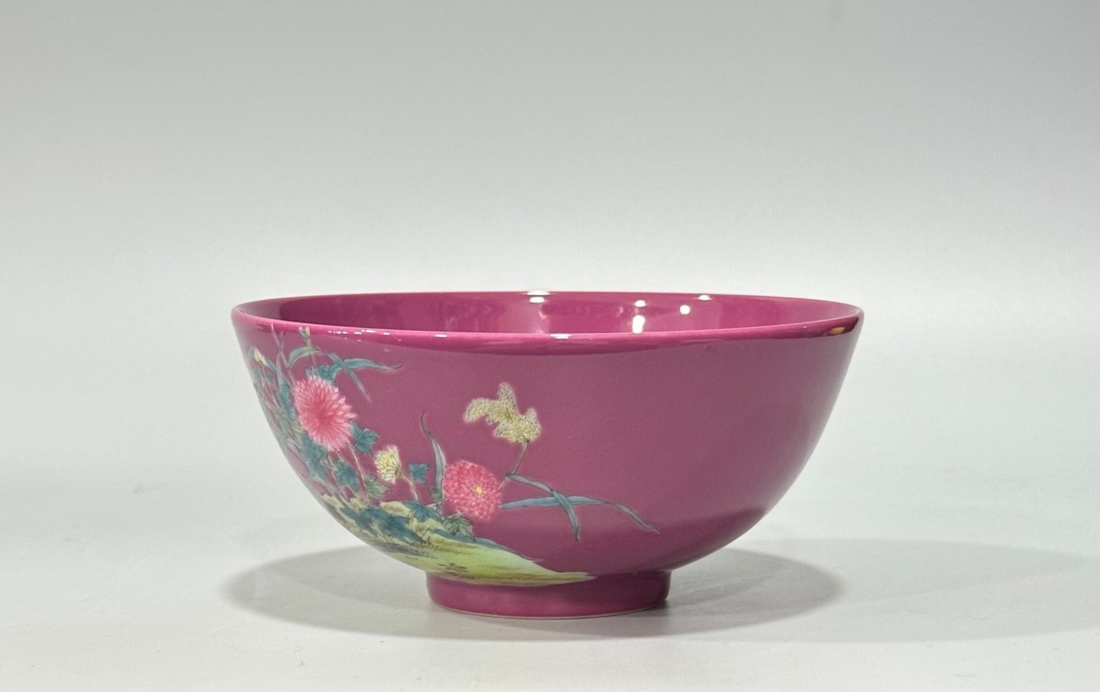 Qing Dynasty Yongzheng Enamel rouge red flower and bird poetry bowl