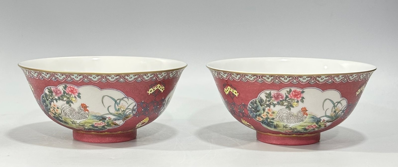 Qing Dynasty Yongzheng Enamel and rouge red orbital windowed bowl with flower and bird
